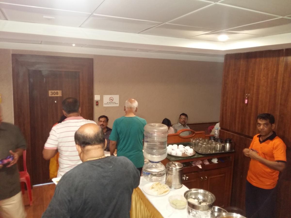 Hotel Maratha Residency Ratnāgiri Екстериор снимка