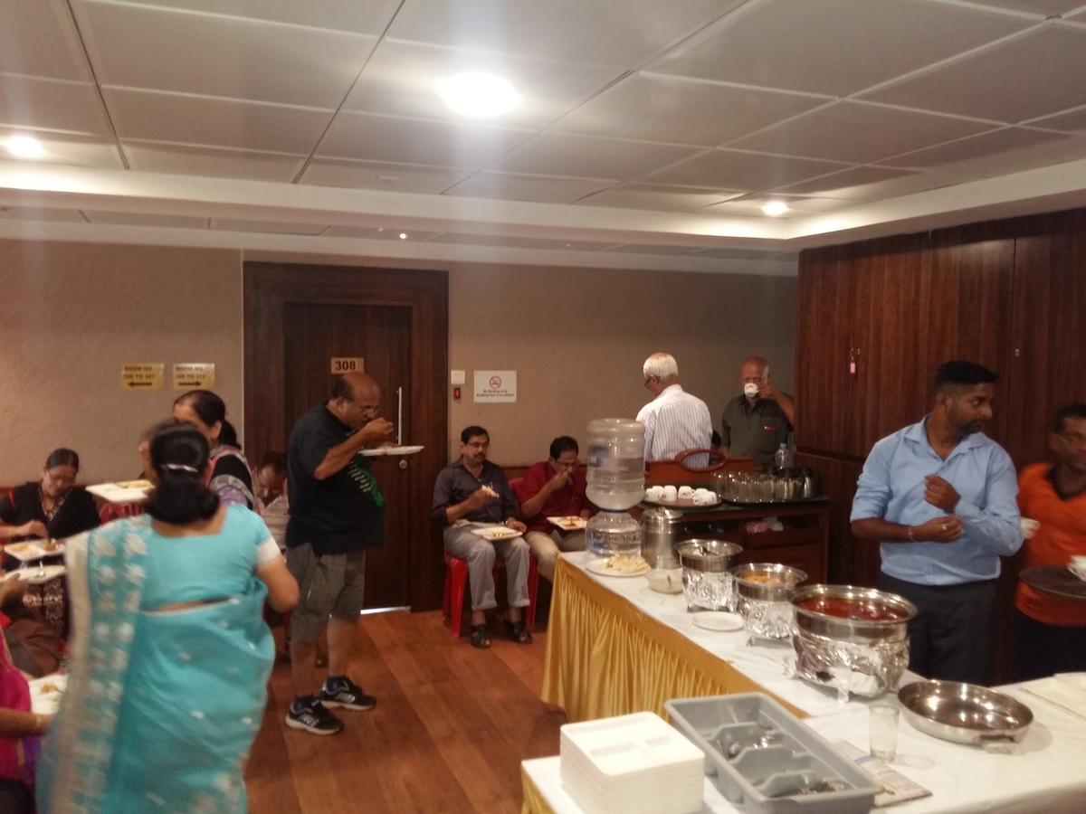 Hotel Maratha Residency Ratnāgiri Екстериор снимка